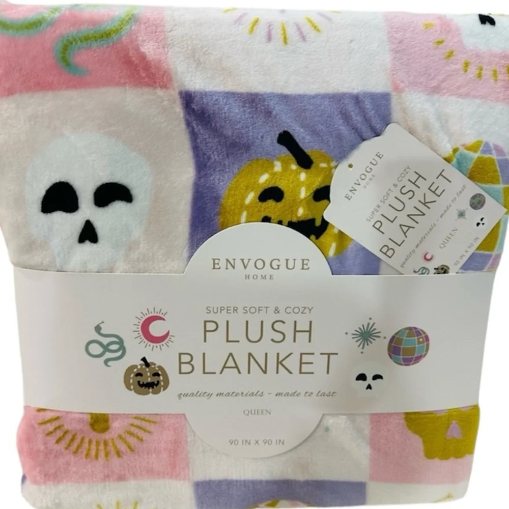 New Queen Pastel Pink Halloween pumpkin skeleton disco ball blanket summerween